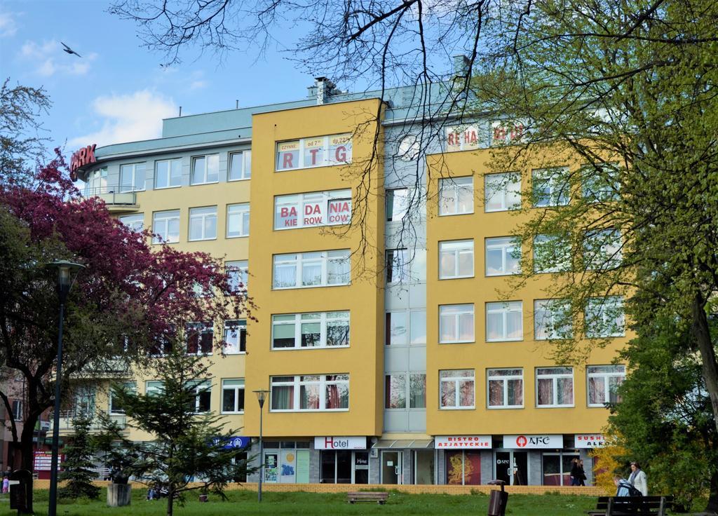 Hotel Кельце Экстерьер фото